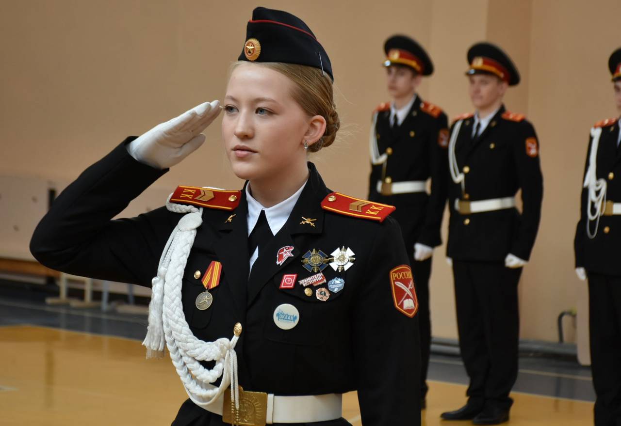 Строевым шагом к победе