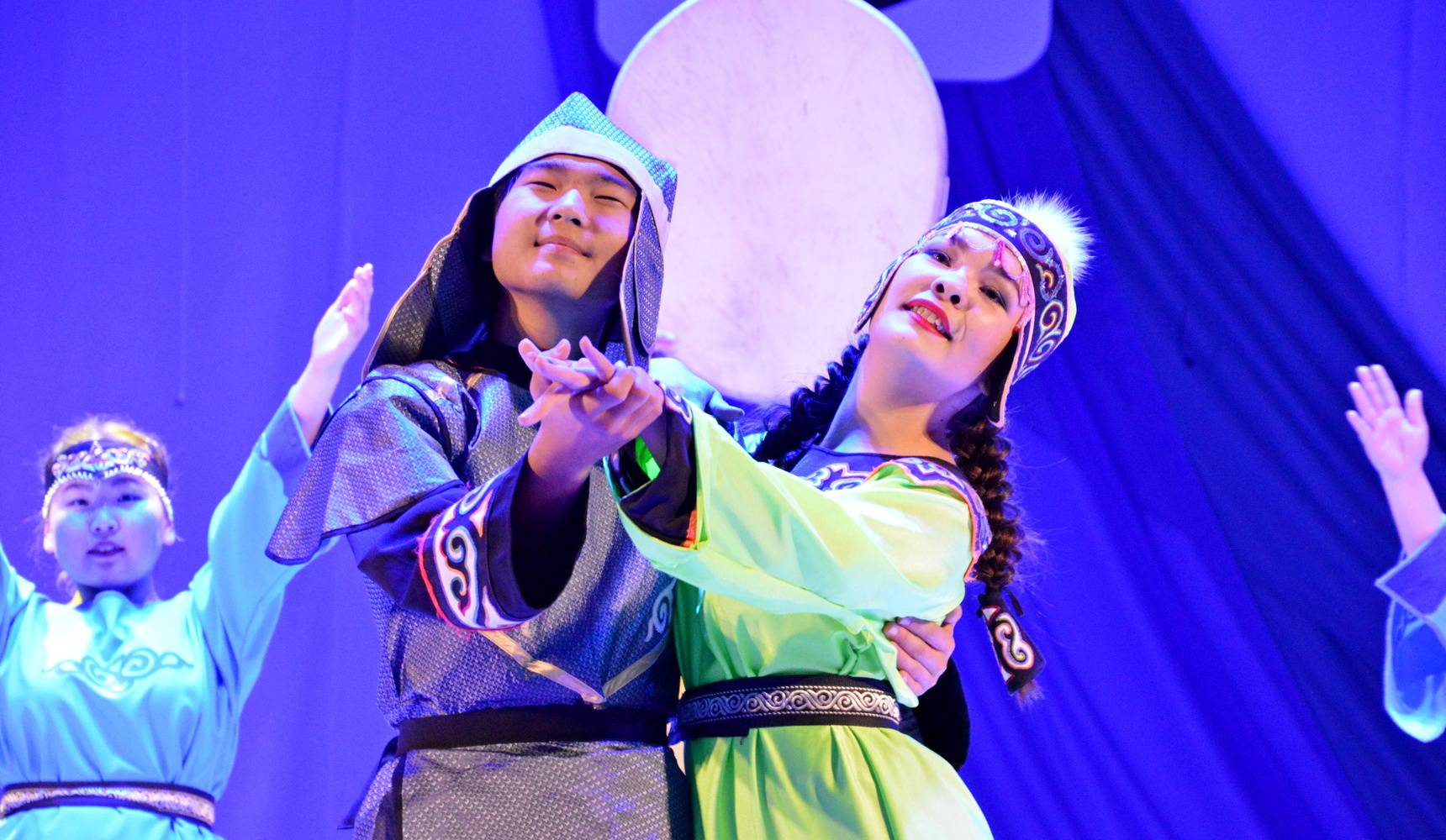 Цвети, живи, любимый край!