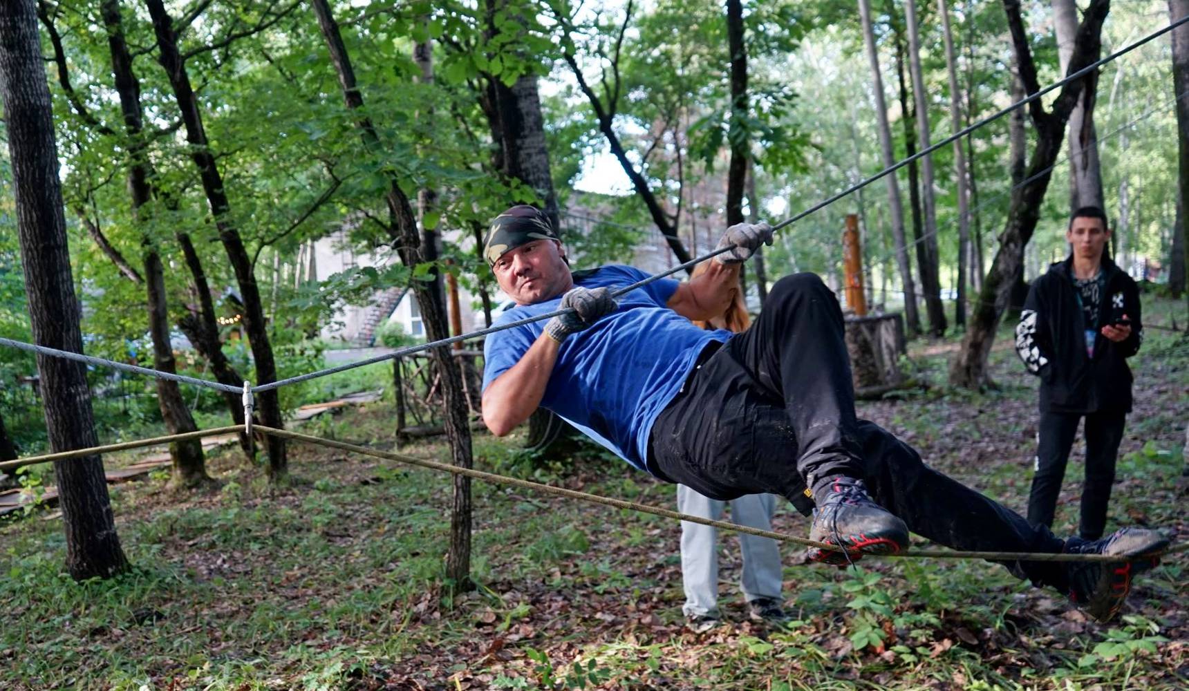 Шесть команд, одна цель — равнение на Победу