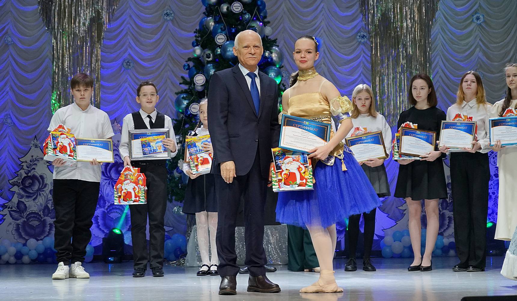 Одаренные стипендиаты