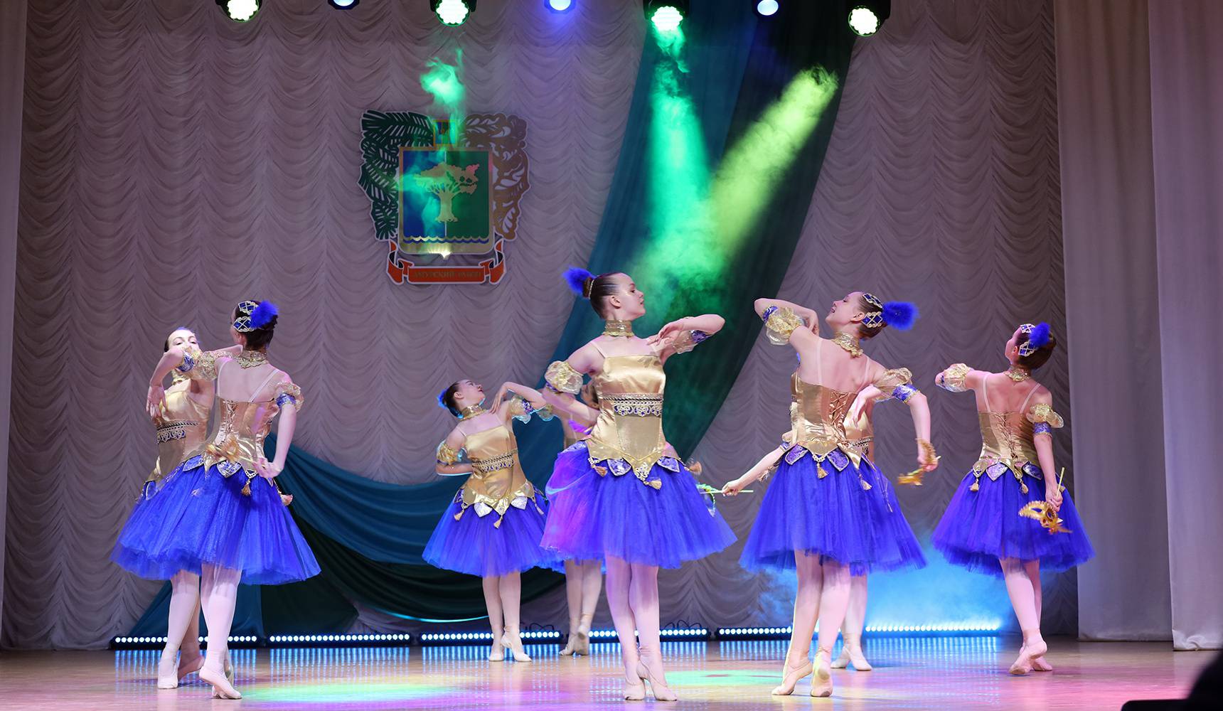 «Талантливые и увлеченные»: как в Амурске прошел День работника культуры