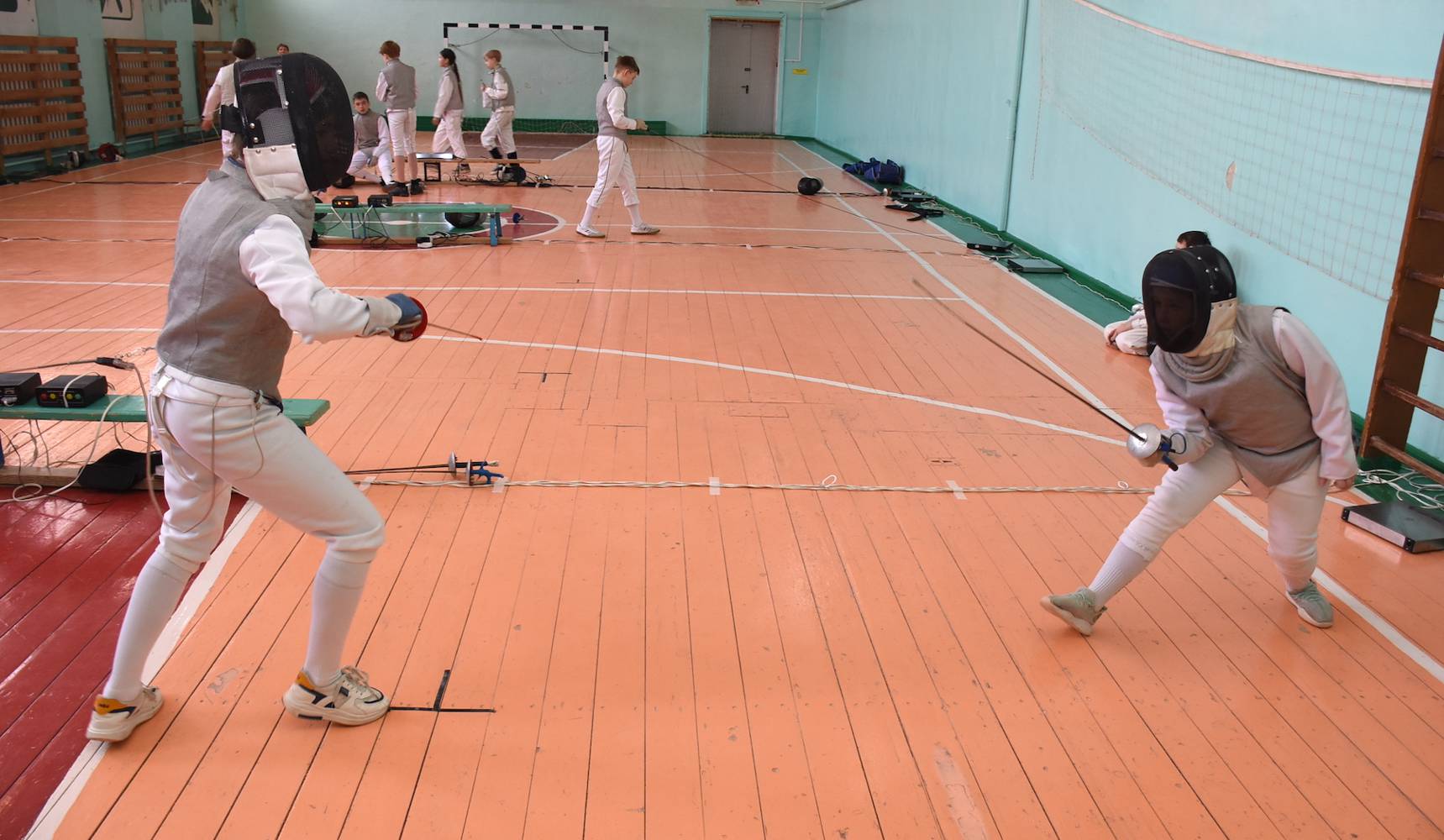 Клинками в цель