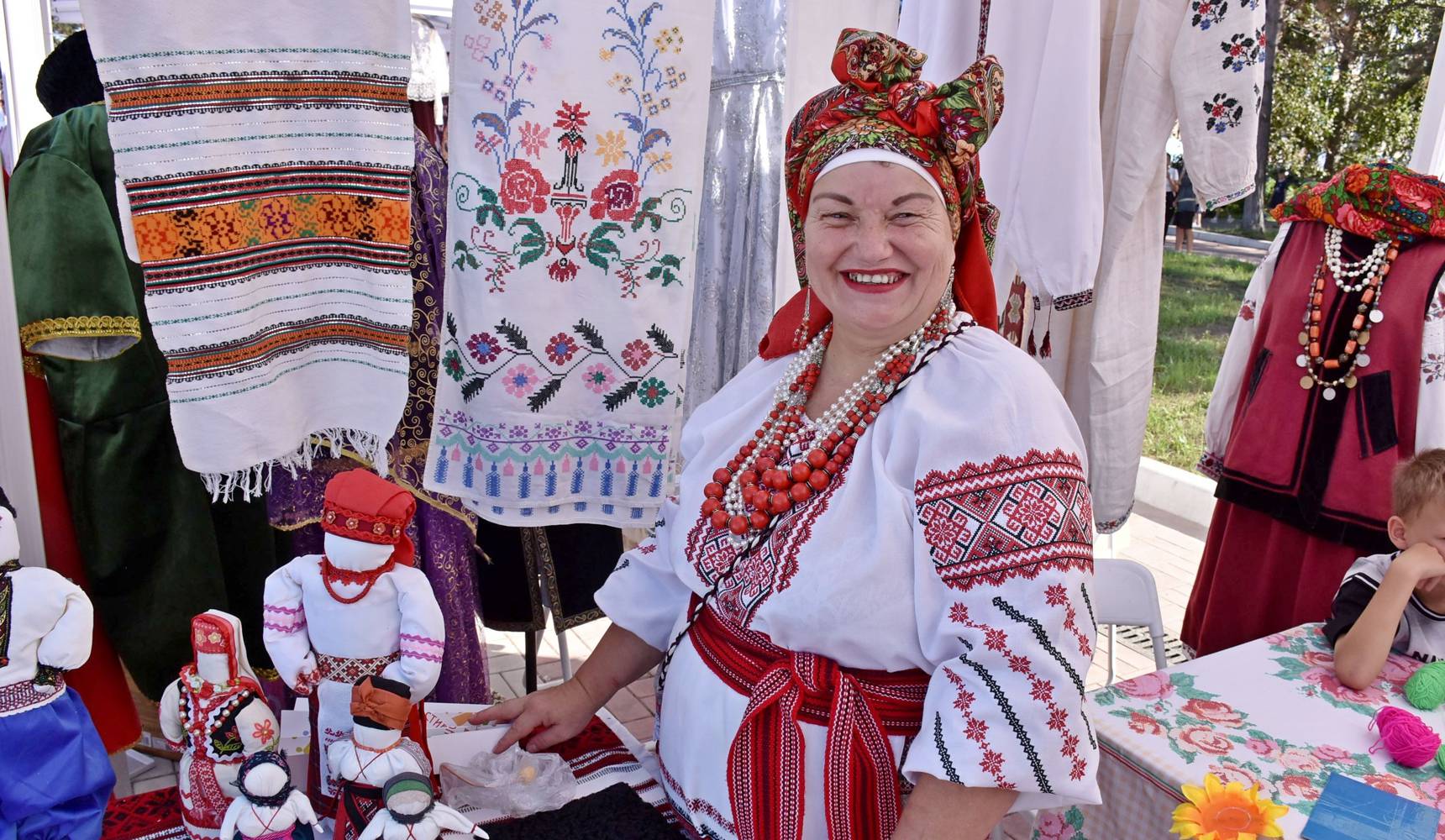 Многонациональная палитра