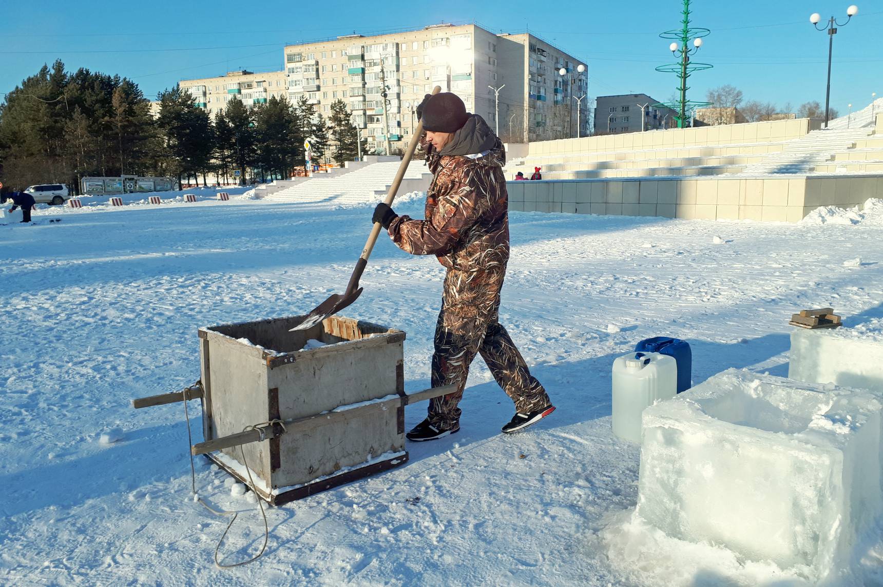 Амурск готовится к новогодним праздникам