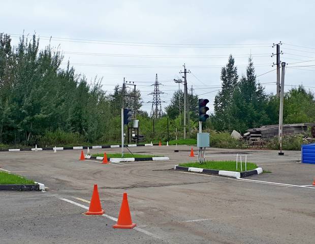 Автошкола «Автодром» Автошкола «Автодром»